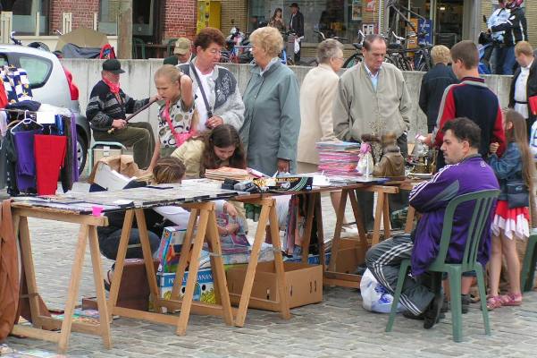 Zondagmiddag in Wetteren: “Rommelmarkt voor zolderoverschotten”