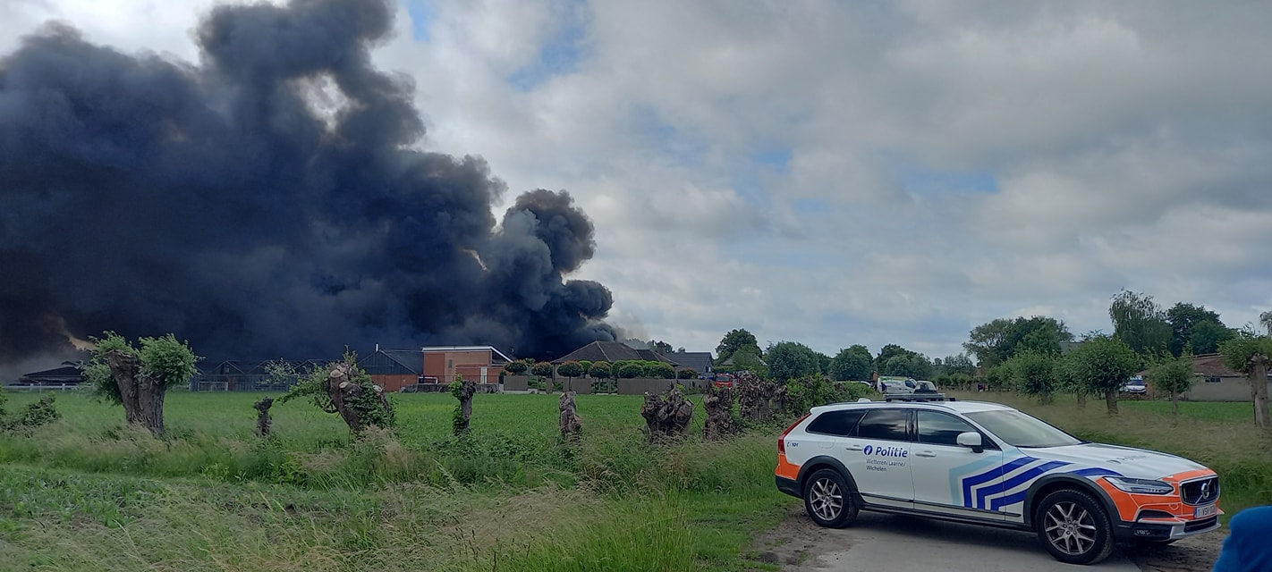 Parket onderzoek oorzaak brand in Wetteren