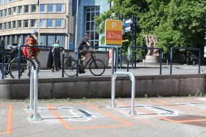 Parkeerplaatsen voor buitenmaatse fietsen