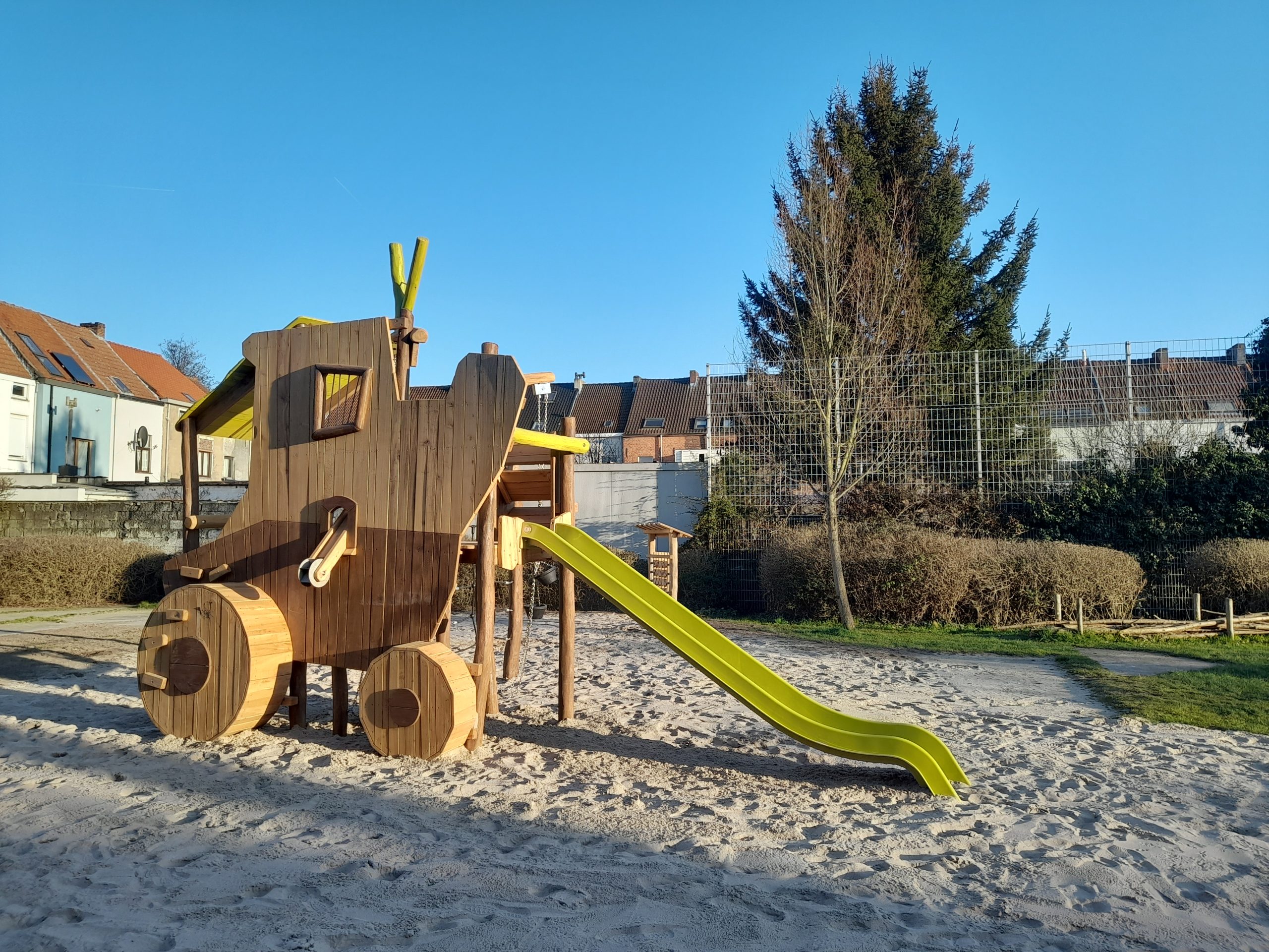 Nieuwe speeltoestellen in Gent