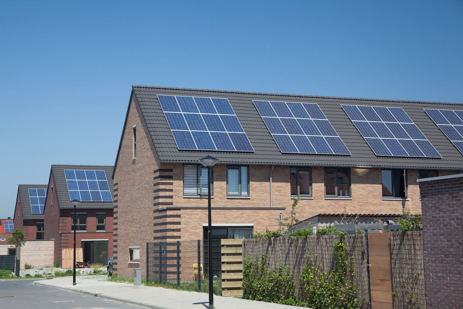 Aster legt 30.000ste zonnepaneel in Oudenaarde